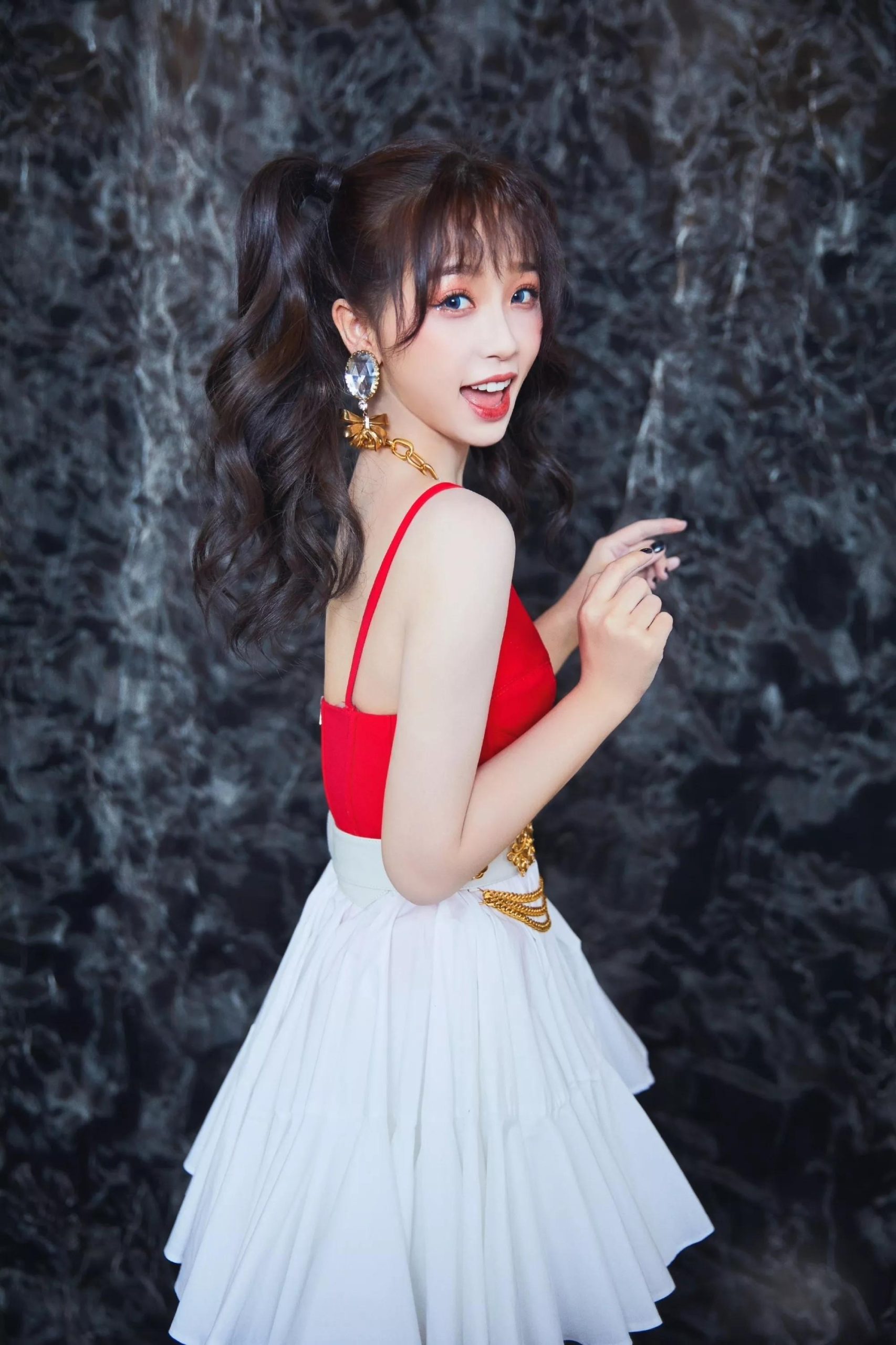 國內地女演員、歌手 虞書欣美照欣賞