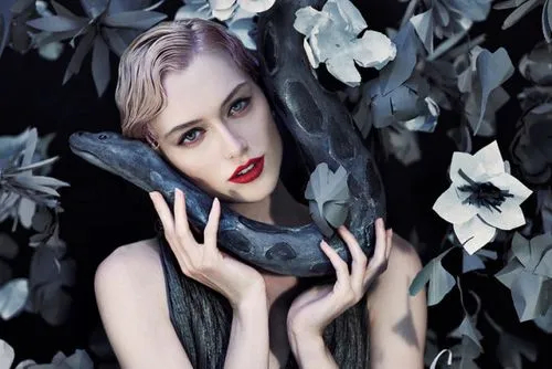 《蛇蝎美人/Femme Fatales》美劇合集1-2季共25集720p高清完整無刪減版英語中字